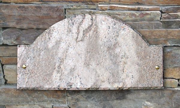 Ridgecrest Arch Solid Granite Address Plaque with Engraved Text