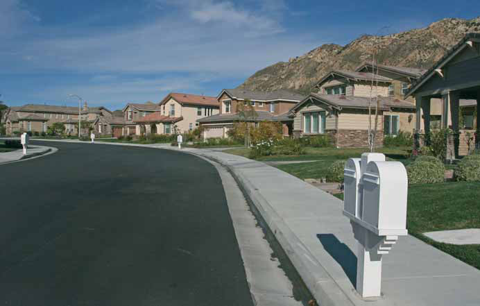 Bobi Classic B Rear Access Mailbox and Round Post Combo - Multiple Color Options