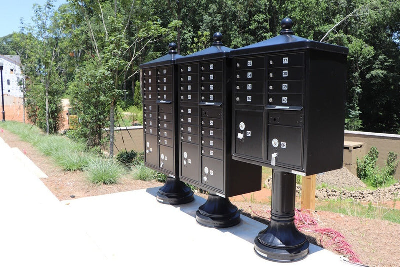 Florence 8 Door Cluster Mailbox CBU with 2 Parcel Lockers, Decorative Finial and Pedestal Included