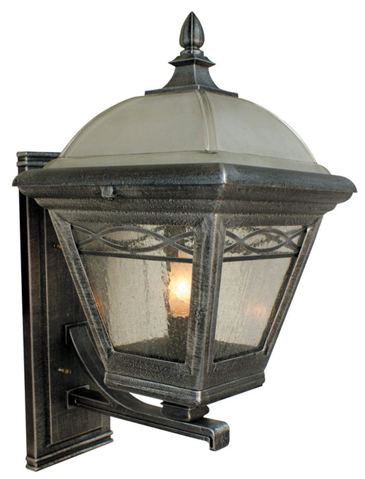 Brentwood Bottom Mount Medium Lighting Fixture