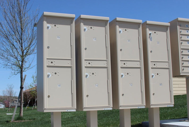Florence USPS Cluster Mailbox with 2 Parcel Lockers, Pedestal Included
